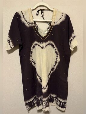 NATURAL LIFE Purple, Ivory Cream and Gold Accented Swimsuit Coverup.